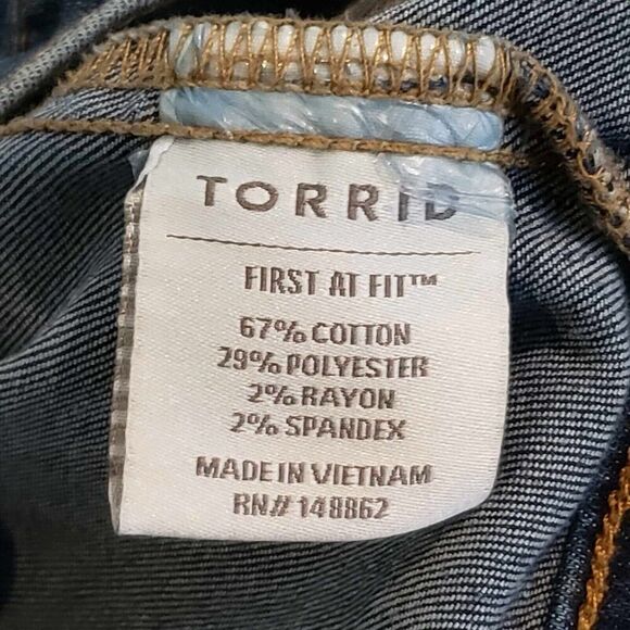 Torrid Denim Jacket Womens 3 3X Trucker Stretch Button Front Casual Blue - Picture 7 of 11